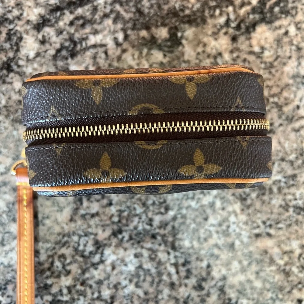 Louis Vuitton Trousseau Wapity  Monogram Pouch